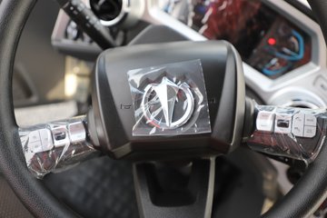 �ɵ�EW7 ��ɲ 4.18�׵��Ŵ��綯��ʽ�Ῠ ����ʱ��100.27kWhͼƬ