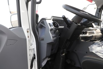 �ɵ�EW7 ��ɲ 4.18�׵��Ŵ��綯��ʽ�Ῠ ����ʱ��100.27kWhͼƬ