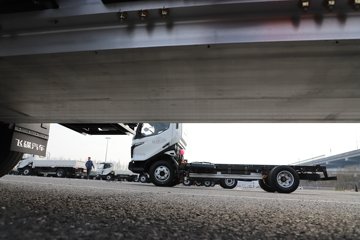 �ɵ�EW7 ��ɲ 4.18�׵��Ŵ��綯��ʽ�Ῠ ����ʱ��100.27kWhͼƬ