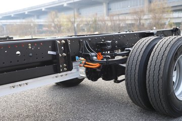 �ɵ�EW7 ��ɲ 4.18�׵��Ŵ��綯��ʽ�Ῠ ����ʱ��100.27kWhͼƬ