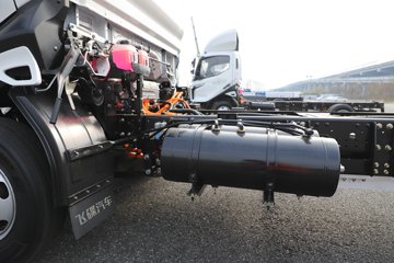 �ɵ�EW7 ��ɲ 4.18�׵��Ŵ��綯��ʽ�Ῠ ����ʱ��100.27kWhͼƬ