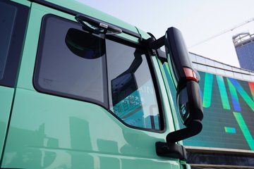 �����ǵ¿�SITRAK G7M  8X4 6.2�״��綯�Ű���ж�� �й�����600kWhͼƬ