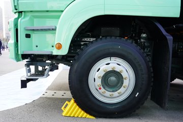 �����ǵ¿�SITRAK G7M  8X4 6.2�״��綯�Ű���ж�� �й�����600kWhͼƬ