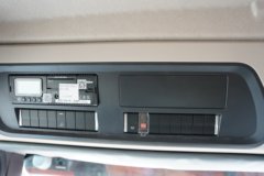 重汽汕德卡SITRAK G7M  8X4 6.2米纯电动排半自卸车 中国重汽600kWh