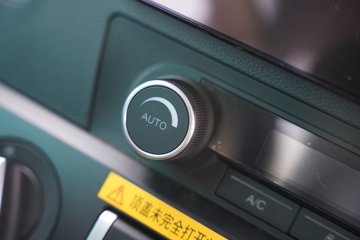 �����ǵ¿�SITRAK G7M  8X4 6.2�״��綯�Ű���ж�� �й�����600kWhͼƬ