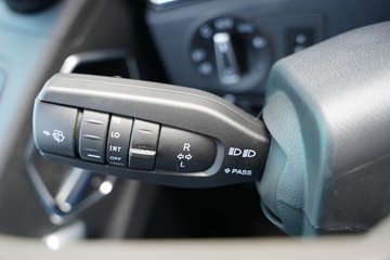 �����ǵ¿�SITRAK G7M  8X4 6.2�״��綯�Ű���ж�� �й�����600kWhͼƬ