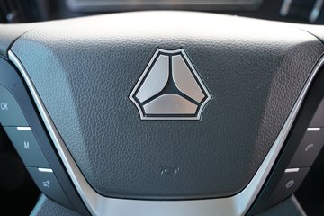 �����ǵ¿�SITRAK G7M  8X4 6.2�״��綯�Ű���ж�� �й�����600kWhͼƬ