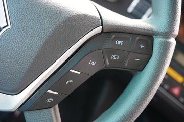 �����ǵ¿�SITRAK G7M  8X4 6.2�״��綯�Ű���ж�� �й�����600kWhͼƬ