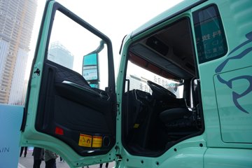 �����ǵ¿�SITRAK G7M  8X4 6.2�״��綯�Ű���ж�� �й�����600kWhͼƬ