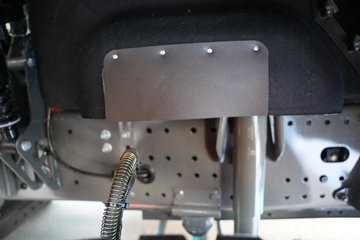 �����ǵ¿�SITRAK G7M  8X4 6.2�״��綯�Ű���ж�� �й�����600kWhͼƬ