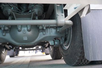 �����ǵ¿�SITRAK G7M  8X4 6.2�״��綯�Ű���ж�� �й�����600kWhͼƬ