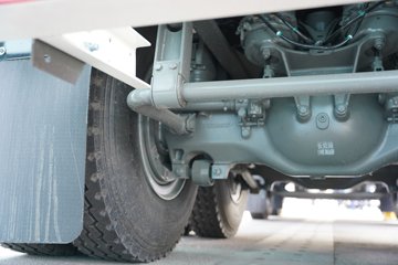 �����ǵ¿�SITRAK G7M  8X4 6.2�״��綯�Ű���ж�� �й�����600kWhͼƬ