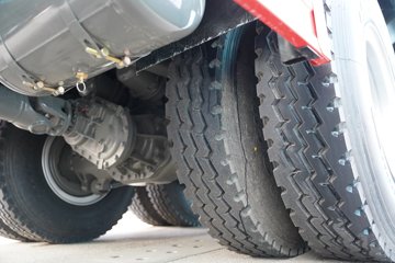 �����ǵ¿�SITRAK G7M  8X4 6.2�״��綯�Ű���ж�� �й�����600kWhͼƬ