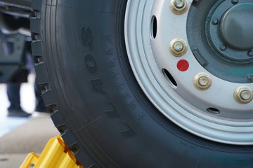 �����ǵ¿�SITRAK G7M  8X4 6.2�״��綯�Ű���ж�� �й�����600kWhͼƬ