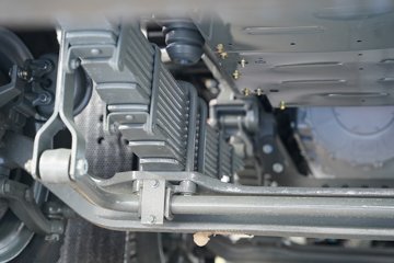 �����ǵ¿�SITRAK G7M  8X4 6.2�״��綯�Ű���ж�� �й�����600kWhͼƬ