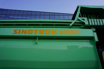 �����ǵ¿�SITRAK G7M  8X4 6.2�״��綯�Ű���ж�� �й�����600kWhͼƬ