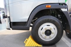 重汽豪曼 牛气冲天MAX 2.5L柴油 160马力 万里扬6档 4.15米单排栏板轻卡 重汽豪曼 牛气冲天MAX 2.5L柴油 160马力 万里扬6档 4.15米单排栏板轻卡