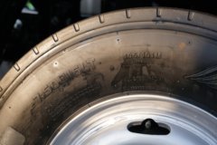 重汽豪曼 牛气冲天MAX 2.5L柴油 160马力 万里扬6档 4.15米单排栏板轻卡 重汽豪曼 牛气冲天MAX 2.5L柴油 160马力 万里扬6档 4.15米单排栏板轻卡