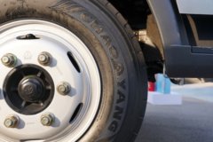 重汽豪曼 牛气冲天MAX 2.5L柴油 160马力 万里扬6档 4.15米单排栏板轻卡 重汽豪曼 牛气冲天MAX 2.5L柴油 160马力 万里扬6档 4.15米单排栏板轻卡