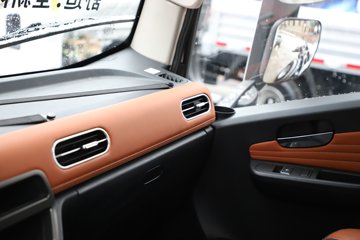 �������ó� ����S300 ���а� ��ɲ 4.2�׵��Ŵ��綯��ʽ�Ῠ ����ʱ��165.15kWhͼƬ