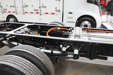 �������ó� ����S300 ���а� ��ɲ 4.2�׵��Ŵ��綯��ʽ�Ῠ ����ʱ��165.15kWhͼƬ