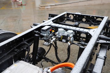 �������ó� ����S300 ���а� ��ɲ 4.2�׵��Ŵ��綯��ʽ�Ῠ ����ʱ��165.15kWhͼƬ