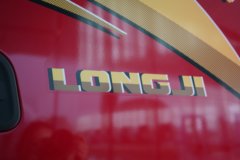 陕汽德龙M5000 7L柴油 350马力 4X2 6.8米仓栅式载货车