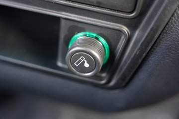 �й������ɶ����ó� V2-X 3L���� 170���� 4X2 ��ʿ��10�� 3.8���Ű���ж��ͼƬ