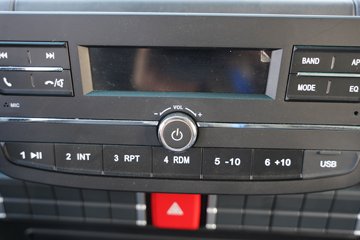 �й������ɶ����ó� V2-X 3L���� 170���� 4X2 ��ʿ��10�� 3.8���Ű���ж��ͼƬ