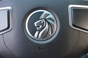 �й������ɶ����ó� V2-X 3L���� 170���� 4X2 ��ʿ��10�� 3.8���Ű���ж��ͼƬ