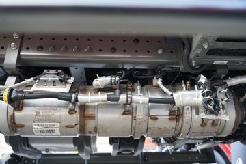 �й������ɶ����ó� V2-X 3L���� 170���� 4X2 ��ʿ��10�� 3.8���Ű���ж��ͼƬ