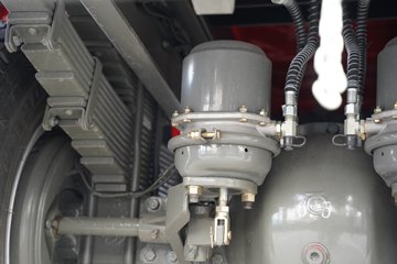 �й������ɶ����ó� V2-X 3L���� 170���� 4X2 ��ʿ��10�� 3.8���Ű���ж��ͼƬ