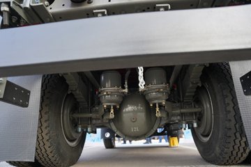 �й������ɶ����ó� V2-X 3L���� 170���� 4X2 ��ʿ��10�� 3.8���Ű���ж��ͼƬ