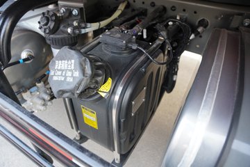 �й������ɶ����ó� V2-X 3L���� 170���� 4X2 ��ʿ��10�� 3.8���Ű���ж��ͼƬ