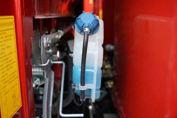 �й������ɶ����ó� V2-X 3L���� 170���� 4X2 ��ʿ��10�� 3.8���Ű���ж��ͼƬ