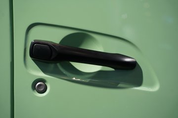 �й������ɶ����ó� V5-X 6X4 ���綯ǣ���� ����ʱ��400kWhͼƬ