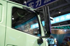 中国重汽成都商用车 V5-X 6X4 纯电动牵引车 宁德时代400kWh