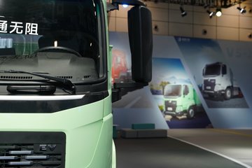 �й������ɶ����ó� V5-X 6X4 ���綯ǣ���� ����ʱ��400kWhͼƬ