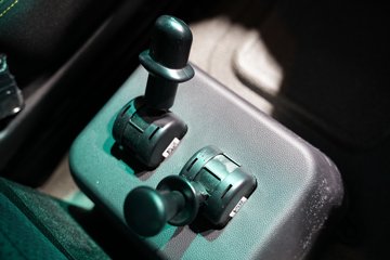 �й������ɶ����ó� V5-X 6X4 ���綯ǣ���� ����ʱ��400kWhͼƬ