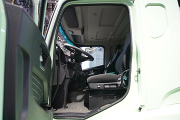 �й������ɶ����ó� V5-X 6X4 ���綯ǣ���� ����ʱ��400kWhͼƬ