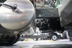 中国重汽成都商用车 V5-X 6X4 纯电动牵引车 宁德时代400kWh