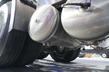 �й������ɶ����ó� V5-X 6X4 ���綯ǣ���� ����ʱ��400kWhͼƬ