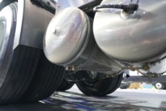 中国重汽成都商用车 V5-X 6X4 纯电动牵引车 宁德时代400kWh