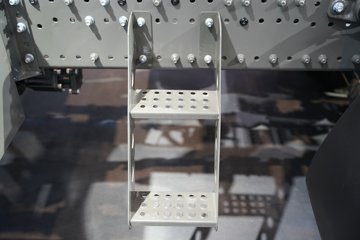 �й������ɶ����ó� V5-X 6X4 ���綯ǣ���� ����ʱ��400kWhͼƬ