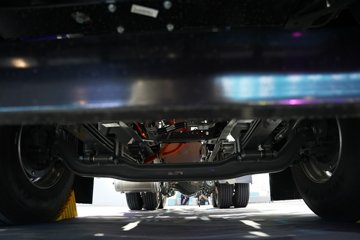 �й������ɶ����ó� V5-X 6X4 ���綯ǣ���� ����ʱ��400kWhͼƬ