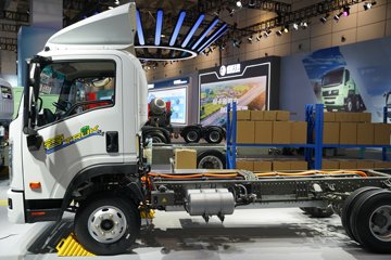 V3-X&nbsp;电动载货车外观图片