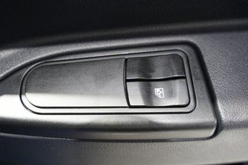 �й������ɶ����ó� V3-X 4X2 ���Ŵ��綯��ʽ�Ῠ 140kWhͼƬ