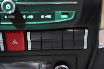 �й������ɶ����ó� V3-X 4X2 ���Ŵ��綯��ʽ�Ῠ 140kWhͼƬ