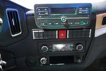 �й������ɶ����ó� V3-X 4X2 ���Ŵ��綯��ʽ�Ῠ 140kWhͼƬ