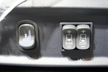 �й������ɶ����ó� V3-X 4X2 ���Ŵ��綯��ʽ�Ῠ 140kWhͼƬ